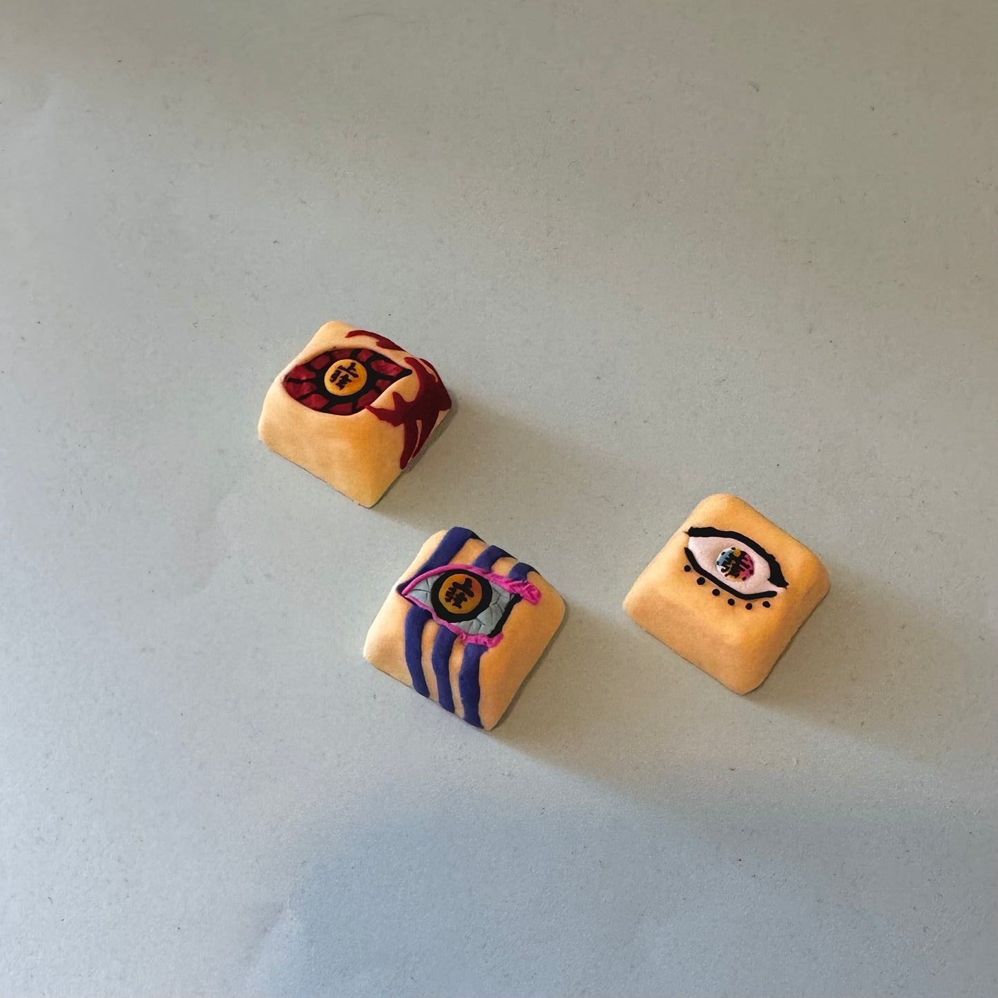 Demon Slayer Demon Eyes Keycap (Kimetsu No Yaiba)