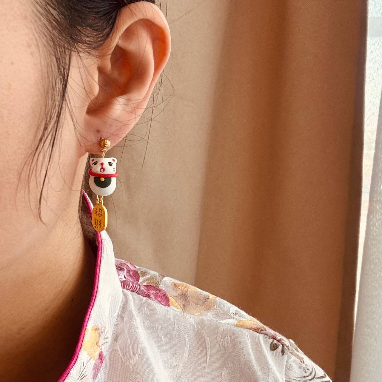 Lucky Fortune Cat Earrings - 招财猫